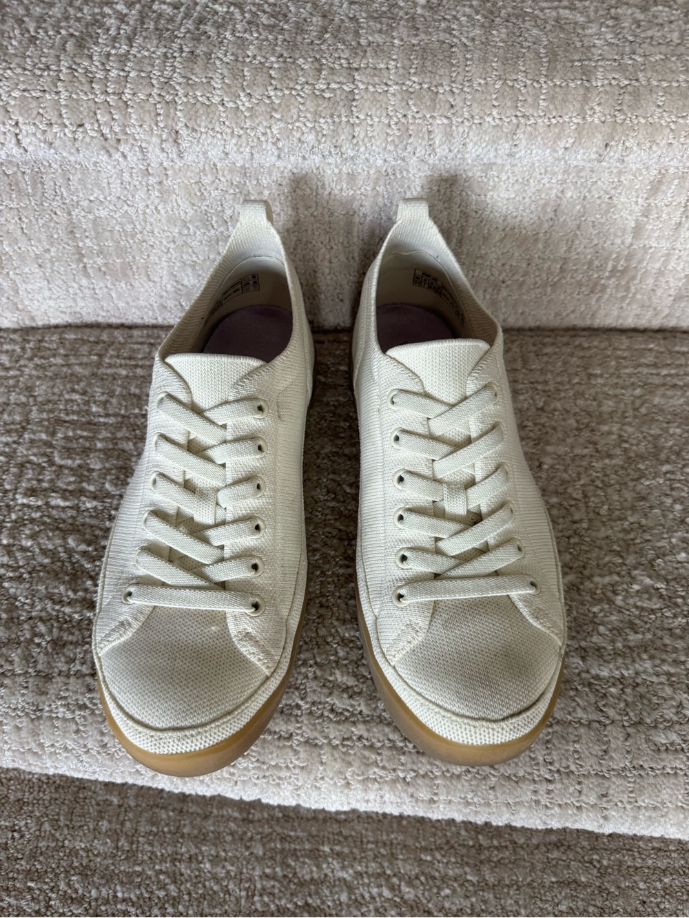 Vionic Women's Low-Top Sneakers in Off-White with Gum Sole